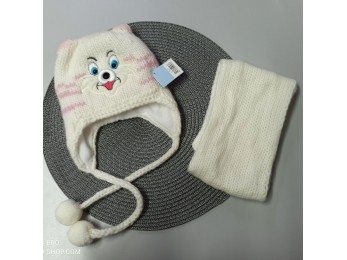 Набір шапка + шарф для дівчинки білий (1048/5)